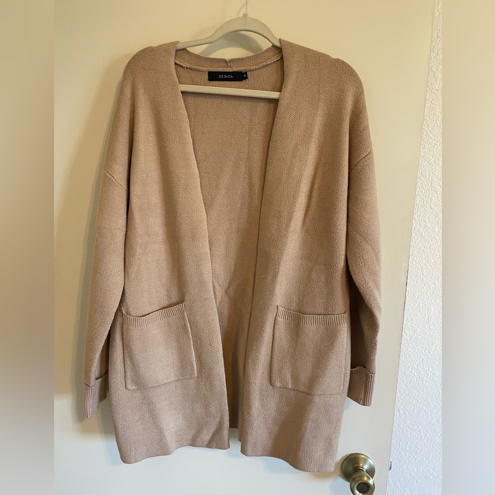 Zesica cardigan size medium